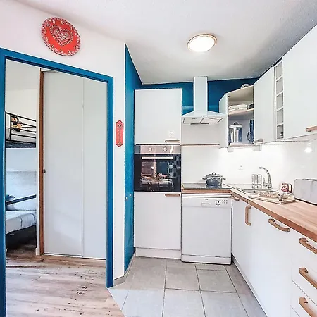Апартаменты Les Pistes-21 By Interhome *